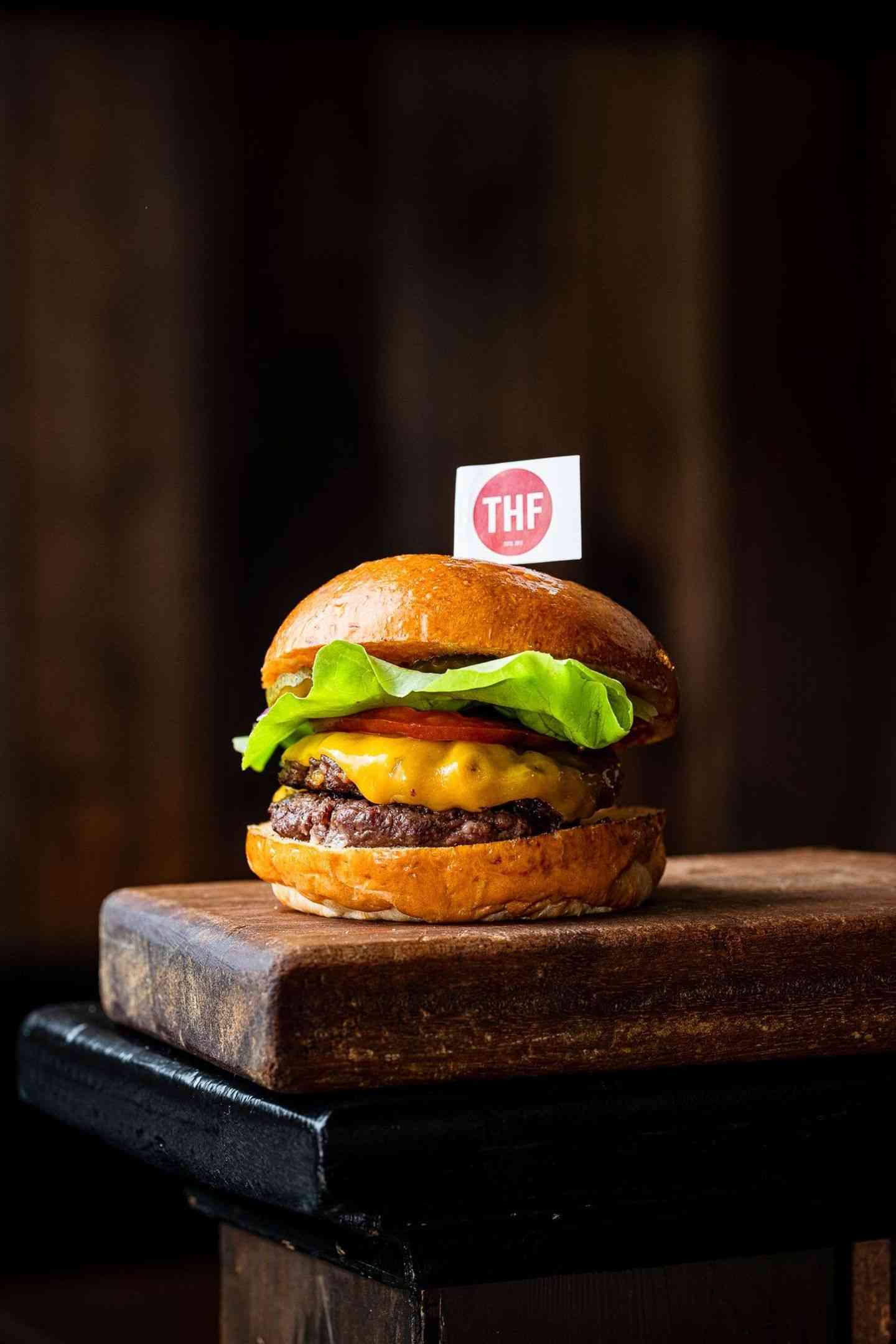 Standard Cheeseburger (150g)