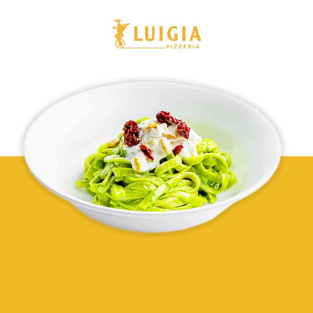 Fettuccine Pesto e Burrata