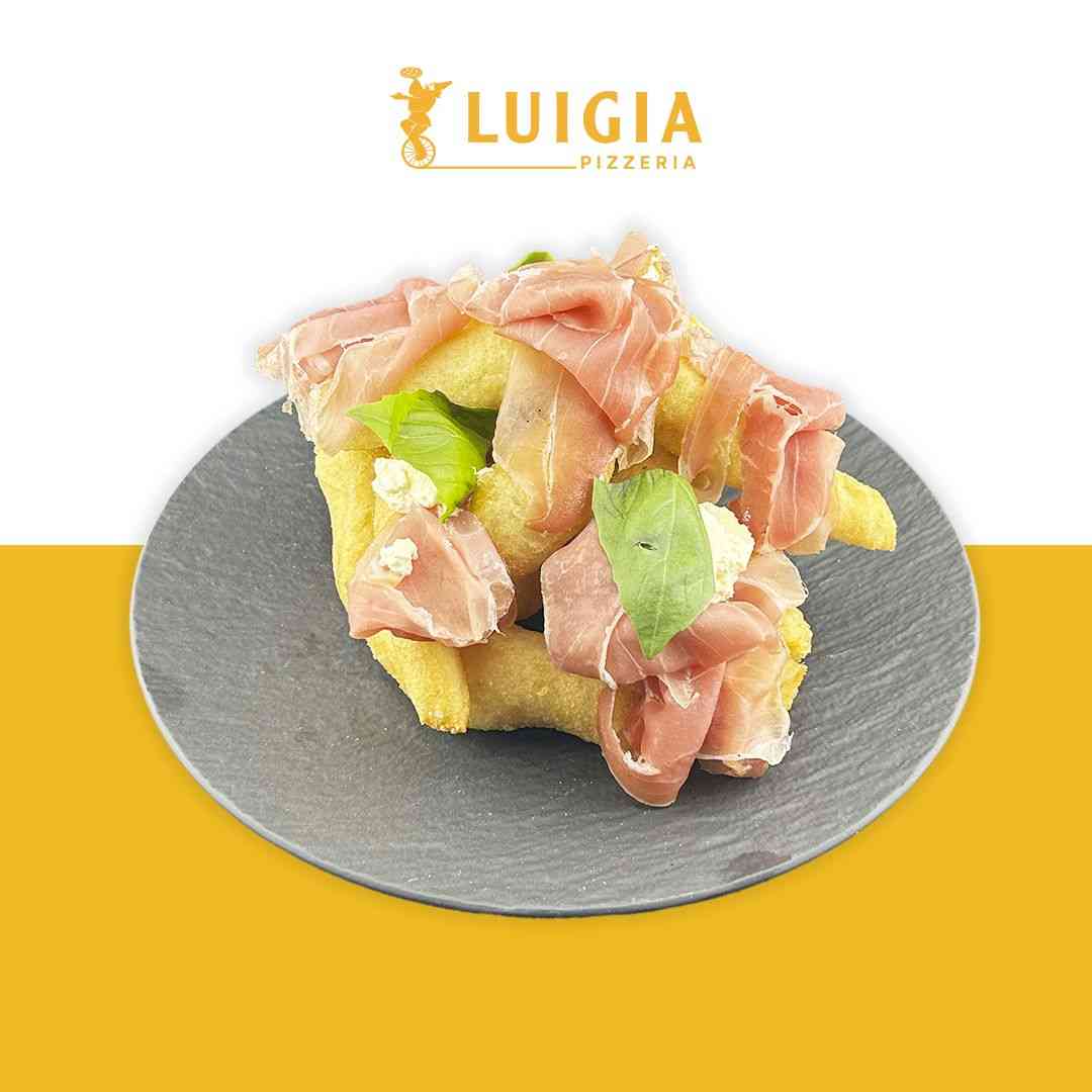 Pifferi Crudo e Burrata