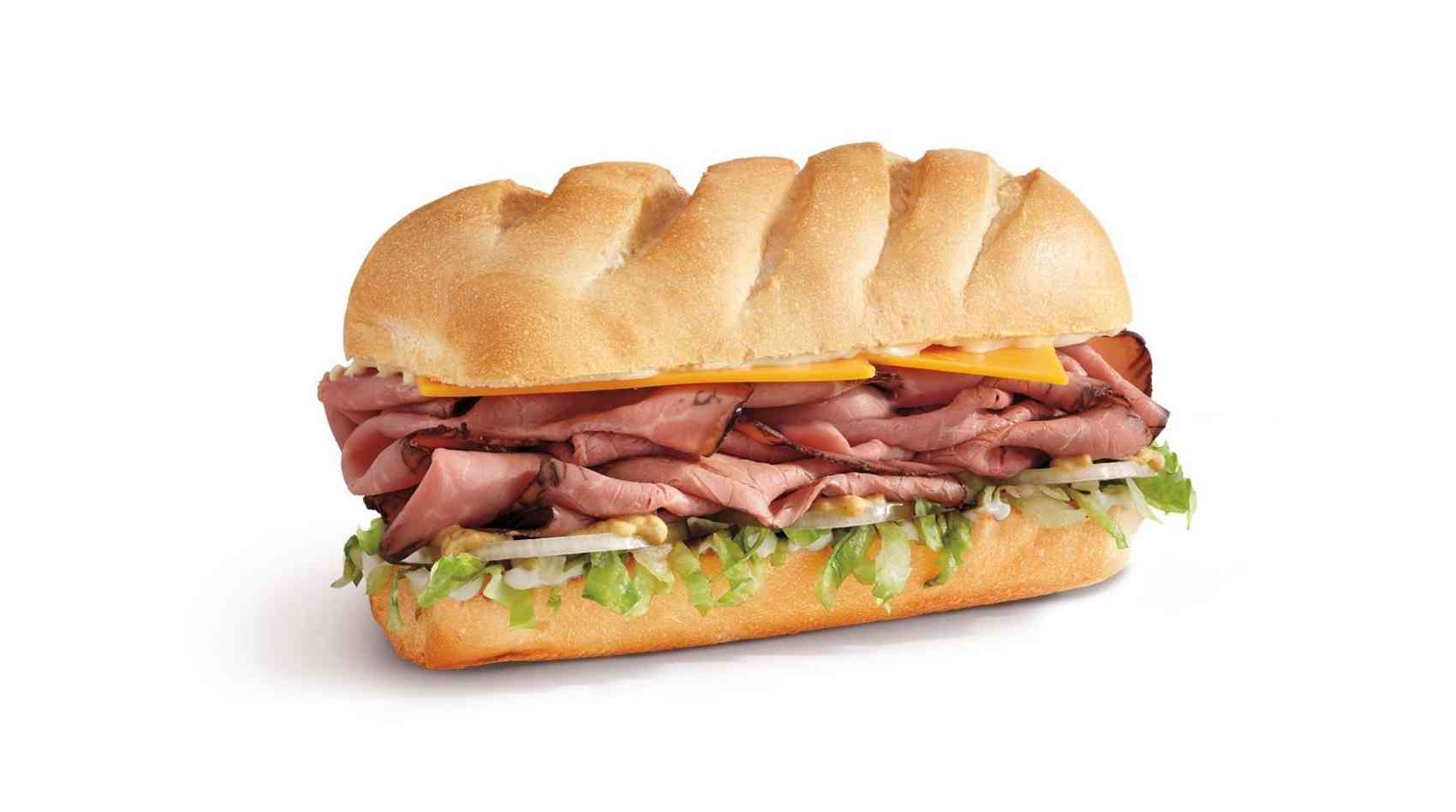 Pastrami & Cheddar ~15 cm