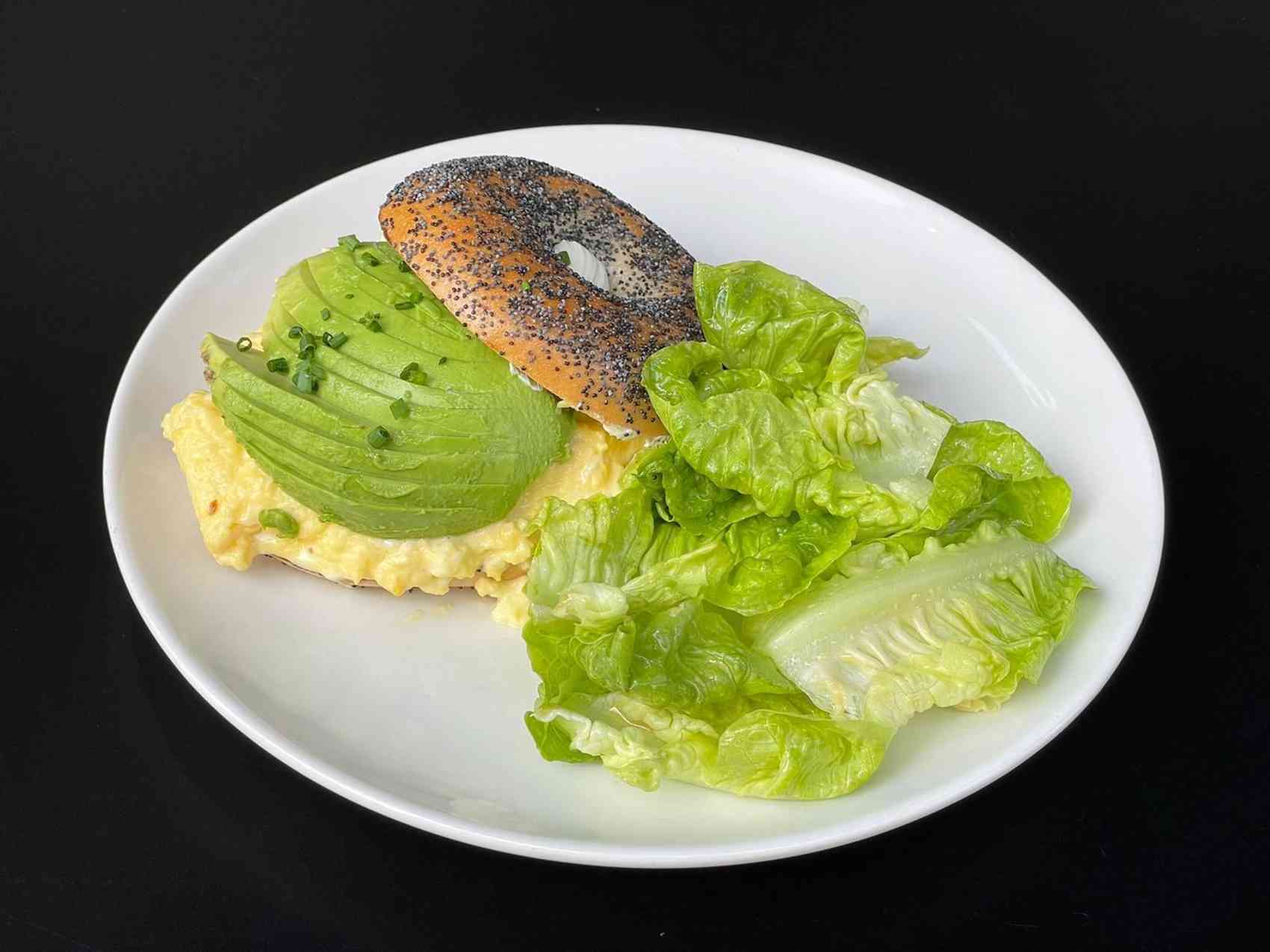 Scrambled eggs Bagel