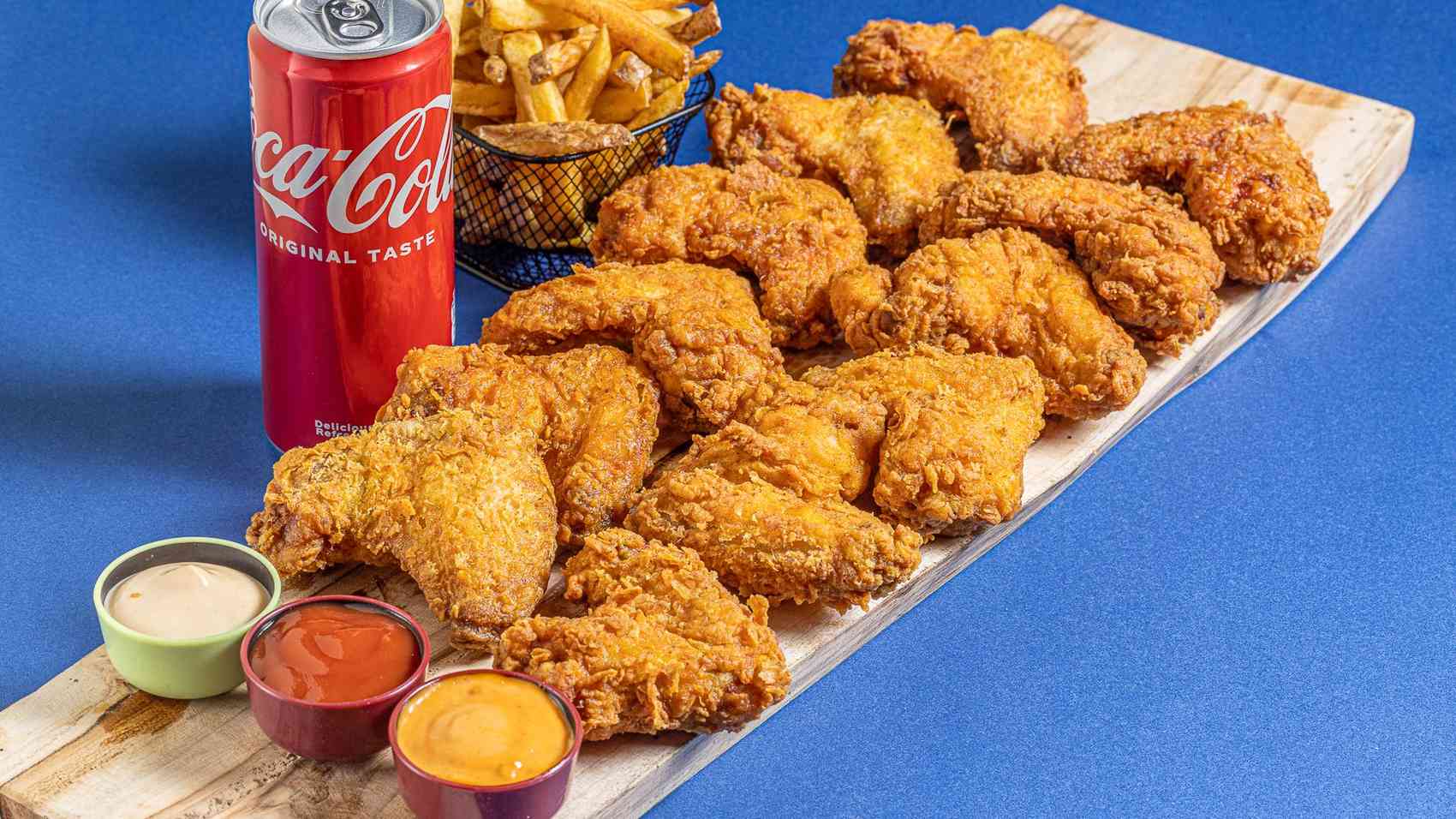 Menu Bucket jumbo wings 12