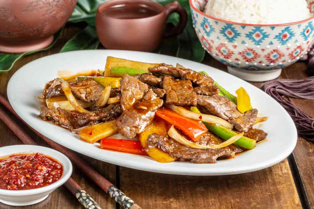 71.RIZ BOEUF A LA SAUCE SATAY