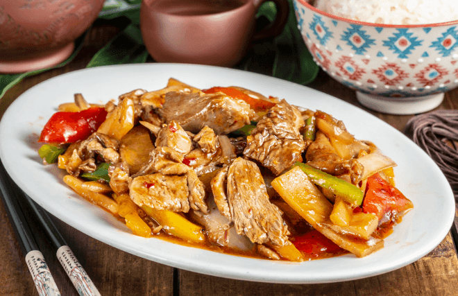 81.RIZ CANARD A LA SAUCE SATAY