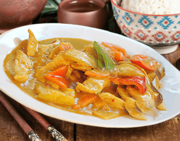 91.RIZ POISSON A LA SAUCE SATAY