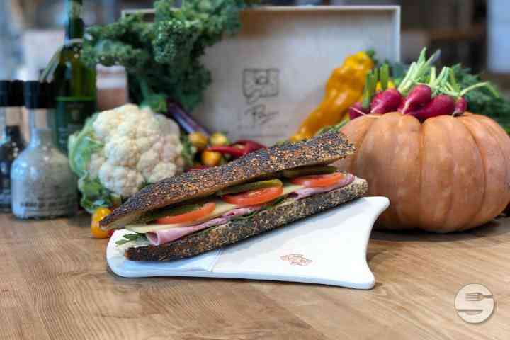 Sandwich Pain Baguette Jambon